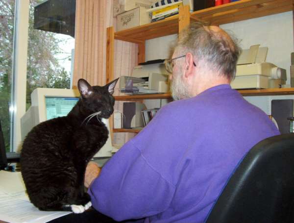 Webmaster on the left, and assistant on the right !